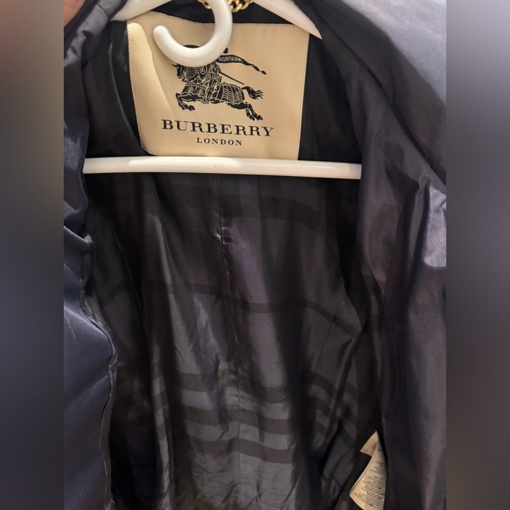 BURBERRY LONDON - Picture 9 of 13